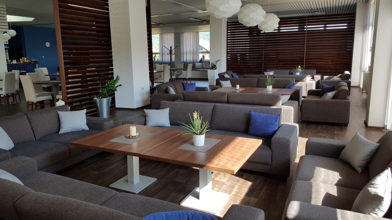 Hotel Banik Divékrudnó Kültér fotó